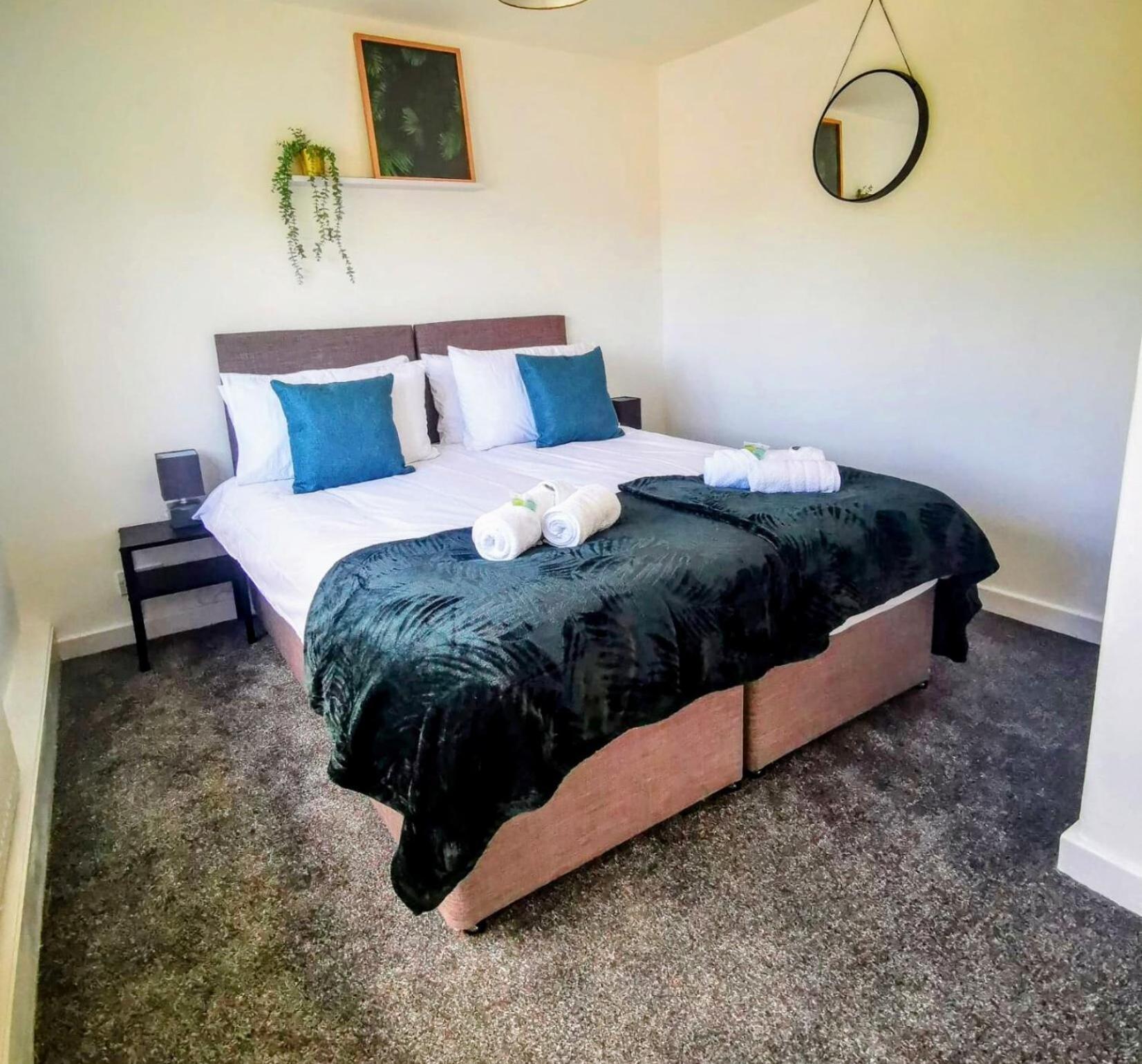 No 7 - Bright, Spacious 3 Bed Home With Parking & Wifi Huyton Exteriér fotografie