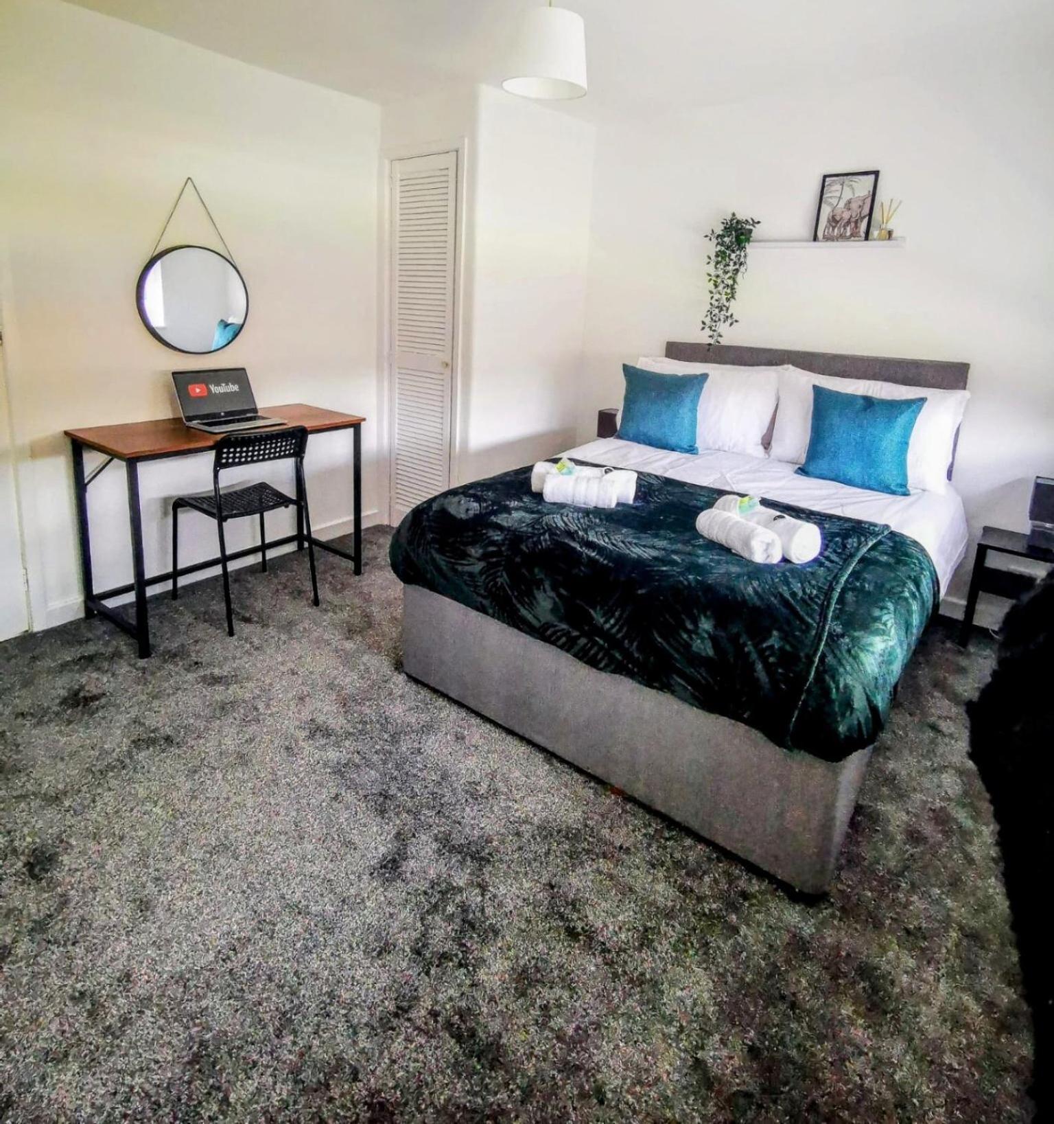 No 7 - Bright, Spacious 3 Bed Home With Parking & Wifi Huyton Exteriér fotografie